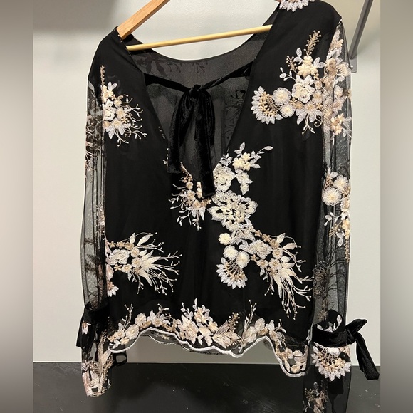 WAYF Embroidered Mesh Top with Ribbons - Picture 4 of 4